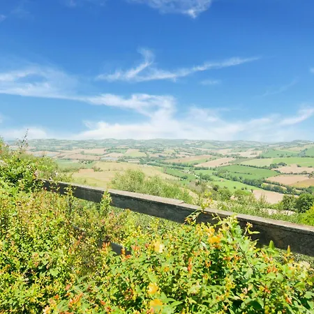 Stunning In Near Metauro River Apartment Mombaroccio