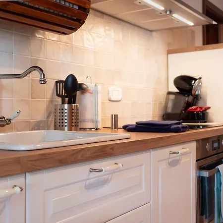 Apartment Stunning In Near Metauro River