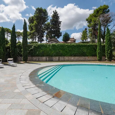 Stunning In Near Metauro River Apartment