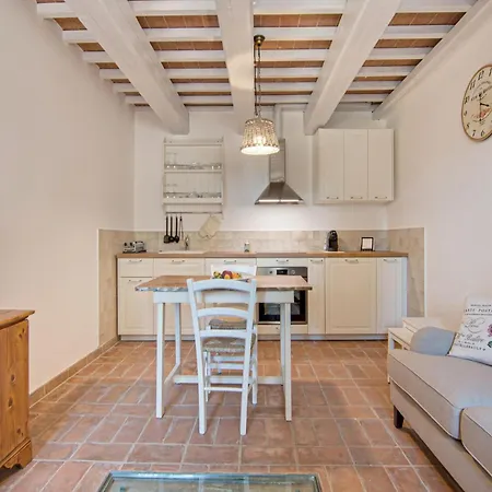 Apartment Stunning In Near Metauro River Mombaroccio