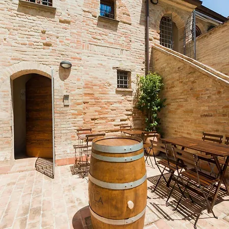 Stunning In Near Metauro River Daire Mombaroccio