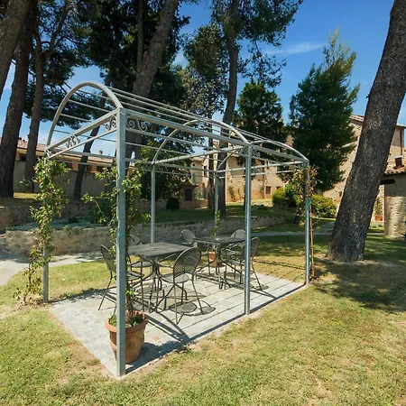 Stunning In Near Metauro River * Mombaroccio